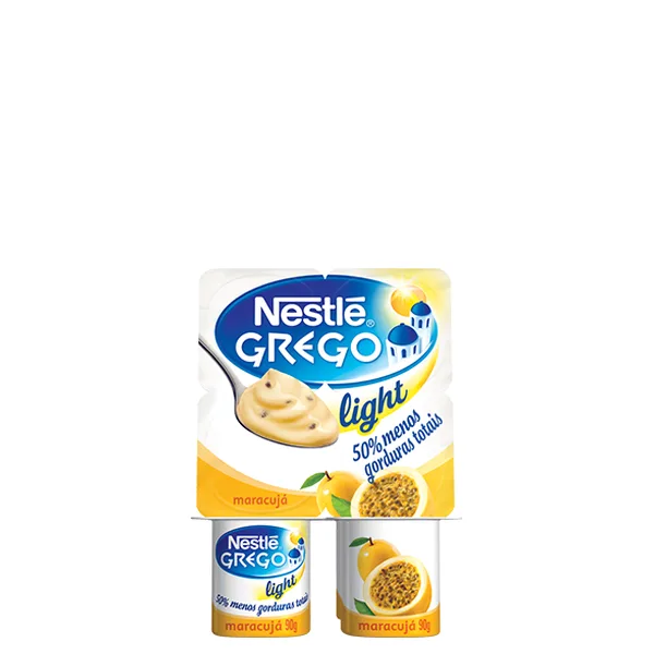 Iogurte Light Grego sabor Maracujá Nestlé Bandeja 360gr